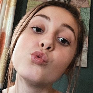 Meet your Posher, Kendall